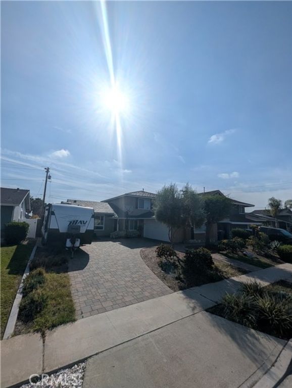 750 Mariposa, La Habra, CA 90631