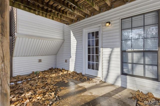 3031 Bluffwood Drive, St Charles, MO 63301