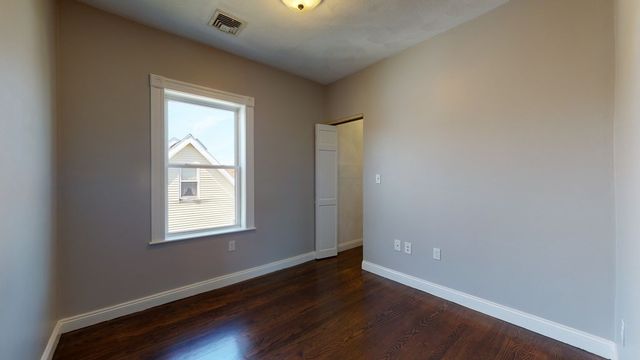 26 Elder 3, Boston, MA 02125