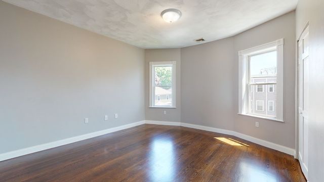 26 Elder 3, Boston, MA 02125