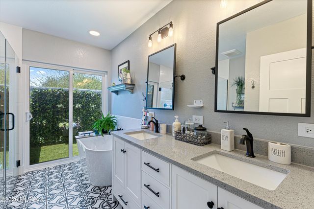 7981 E Fort Lowell Road, Tucson, AZ 85750