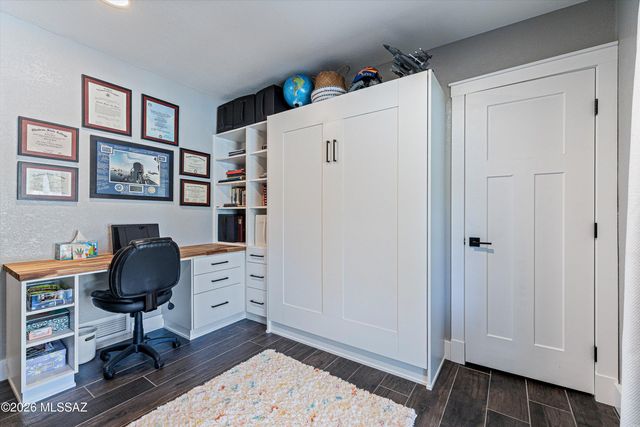 7981 E Fort Lowell Road, Tucson, AZ 85750