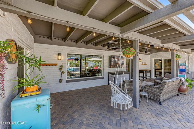7981 E Fort Lowell Road, Tucson, AZ 85750