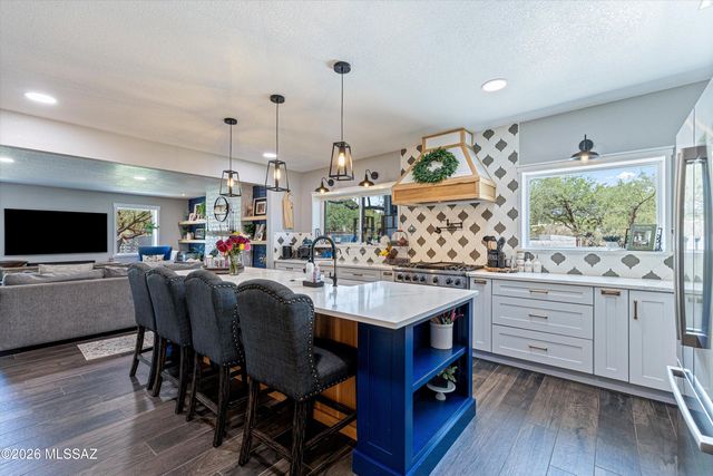 7981 E Fort Lowell Road, Tucson, AZ 85750