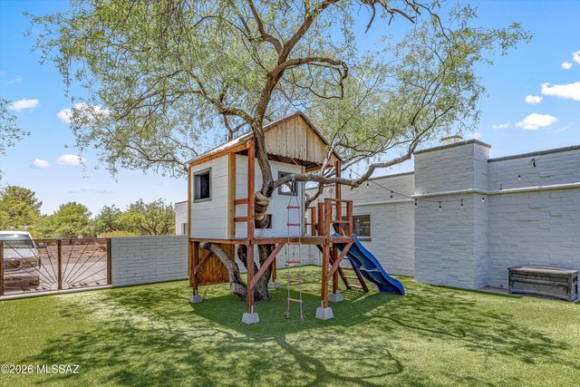 7981 E Fort Lowell Road, Tucson, AZ 85750