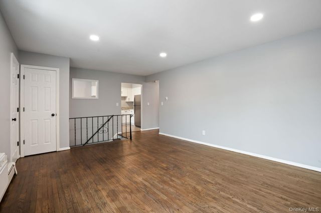 2710 South Road C6, Poughkeepsie, NY 12601