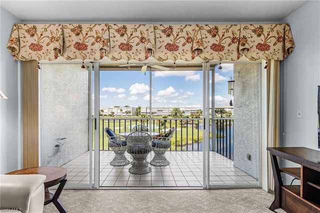 14891 Hole IN 1 Cir Apt 307, Fort Myers, FL 33919