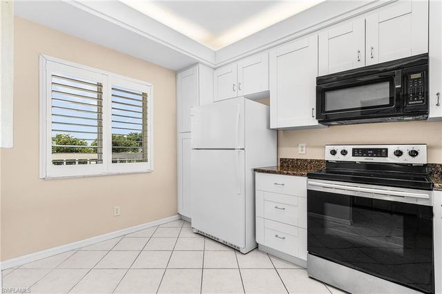 14891 Hole IN 1 Cir Apt 307, Fort Myers, FL 33919