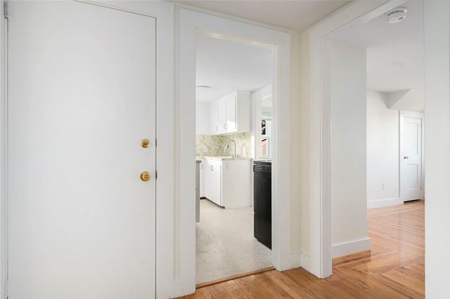 97 Bliss Mine Road, Newport, RI 02840