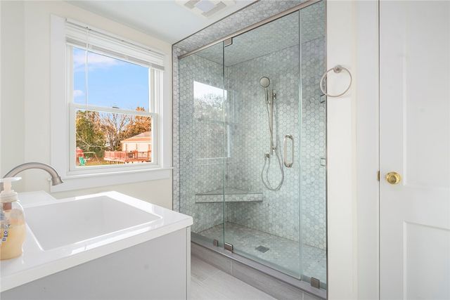 97 Bliss Mine Road, Newport, RI 02840