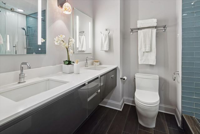 728 W JACKSON Boulevard 326, Chicago, IL 60661