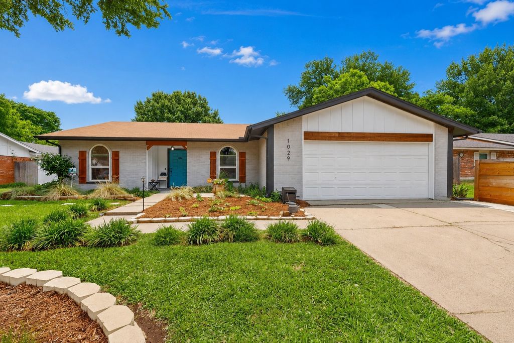 1029 Aspen Lane, Mansfield, TX 76063