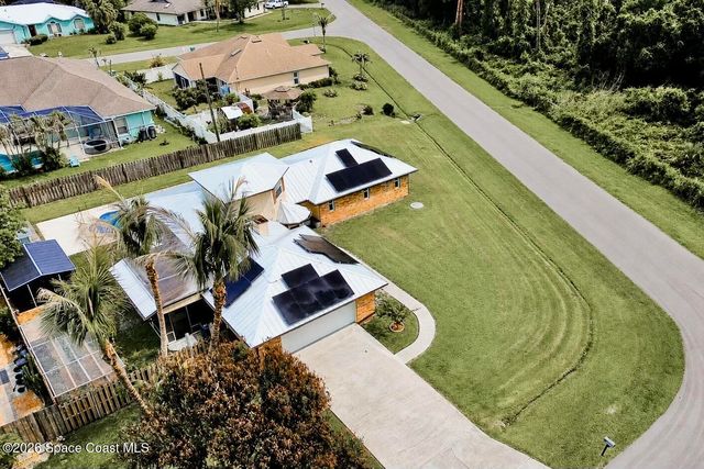 1091 SE Spinnaker Avenue, Port St. Lucie, FL 34983
