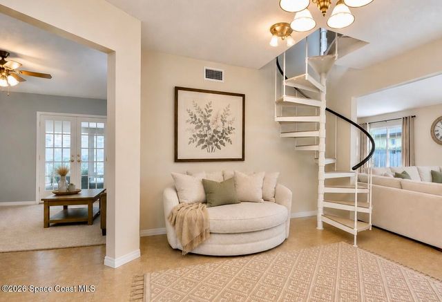 1091 SE Spinnaker Avenue, Port St. Lucie, FL 34983