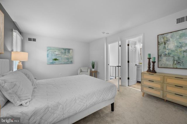5613 BRADLEY BLVD, Bethesda, MD 20814