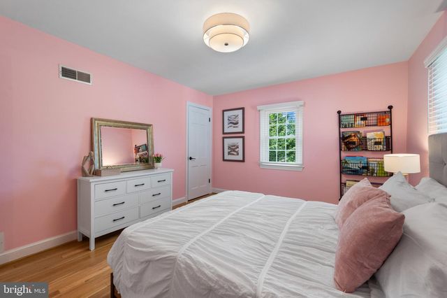 5613 BRADLEY BLVD, Bethesda, MD 20814