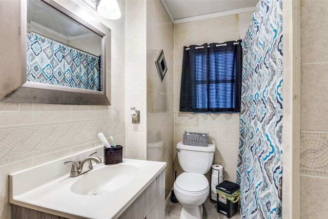 2210 24th Street, Fort Worth, TX 76164