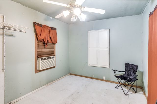 2210 24th Street, Fort Worth, TX 76164