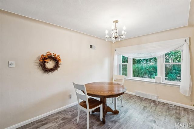 10227 Burdeau Lane, Overland, MO 63114