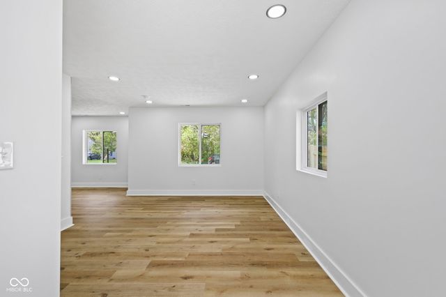 1912 E 66th Street, Indianapolis, IN 46220