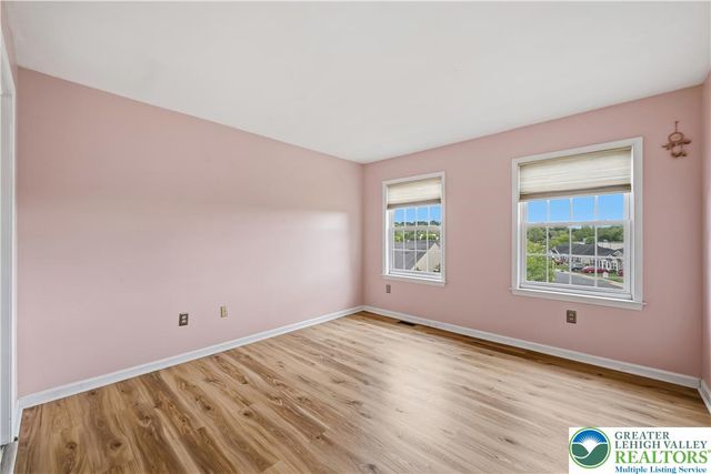 261 Patterson Walk, Forks Twp, PA 18040