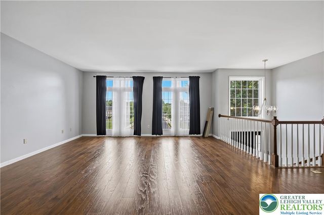 261 Patterson Walk, Forks Twp, PA 18040