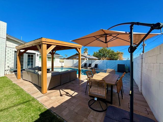 8449 E Roanoke Avenue, Scottsdale, AZ 85257