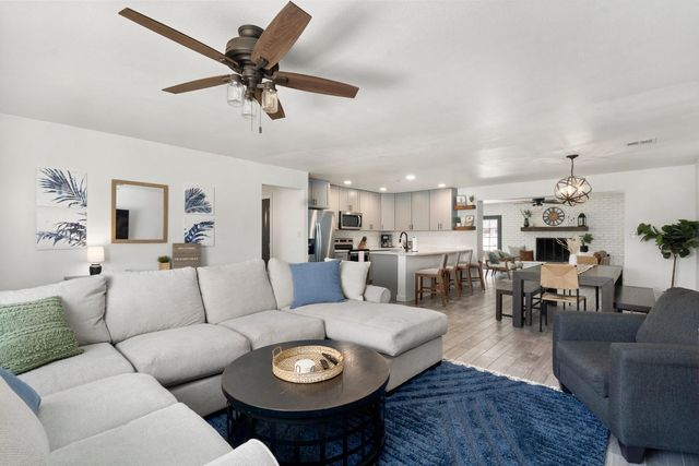 8449 E Roanoke Avenue, Scottsdale, AZ 85257