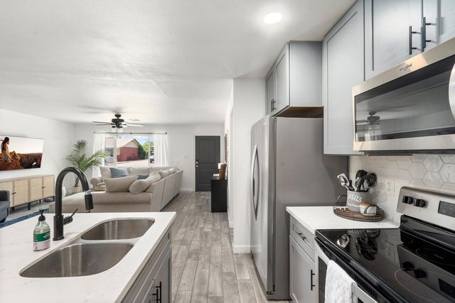 8449 E Roanoke Avenue, Scottsdale, AZ 85257