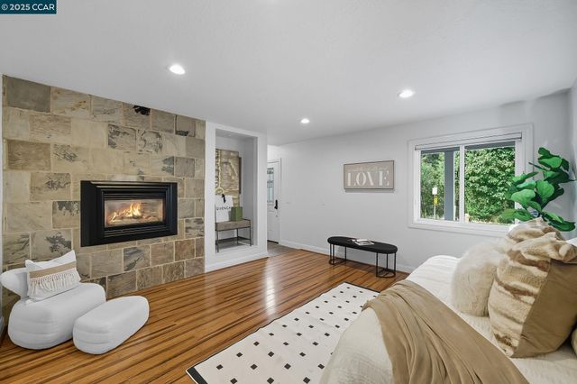 50 Brookwood Rd, Orinda, CA 94563