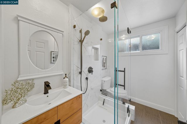 50 Brookwood Rd, Orinda, CA 94563