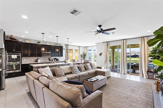 1213 FOUNTAIN COIN LOOP, Orlando, FL 32828