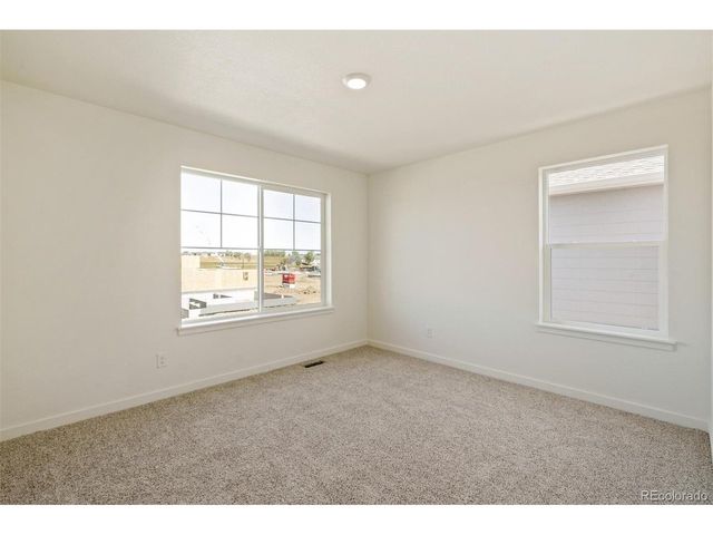 9877 Danube Ct, Commerce City, CO 80022