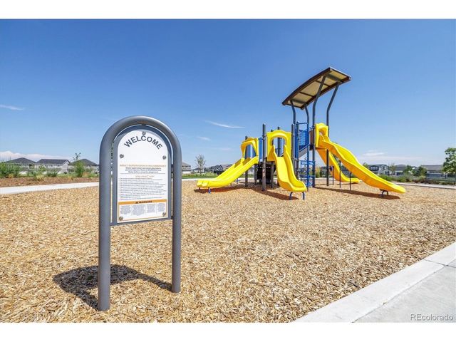 9877 Danube Ct, Commerce City, CO 80022