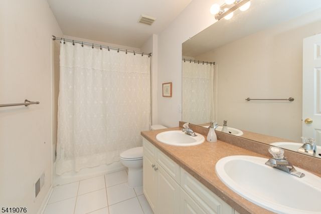 1240 S Beverwyck Rd, Parsippany-troy Hills Twp., NJ 07054