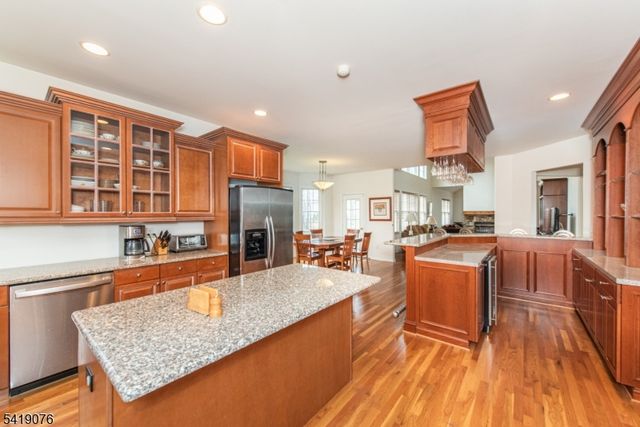 1240 S Beverwyck Rd, Parsippany-troy Hills Twp., NJ 07054