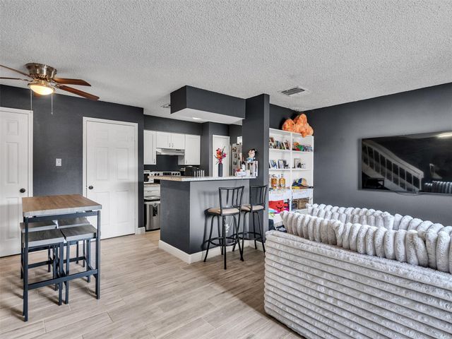 1515 Sandy Springs Road 201, Houston, TX 77042