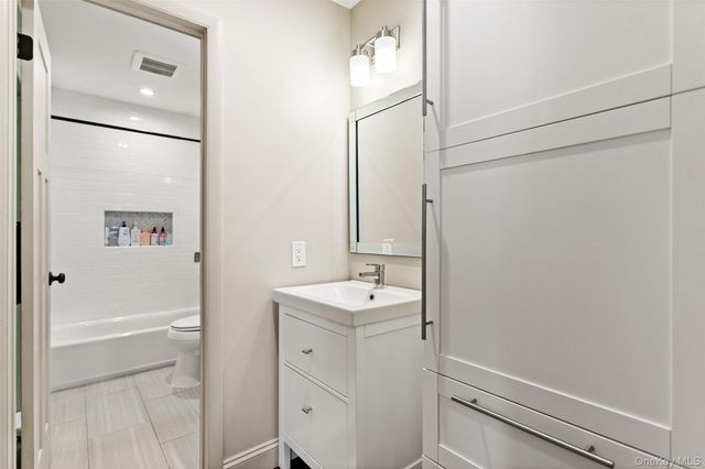 7 Lisa Court, Dobbs Ferry, NY 10522