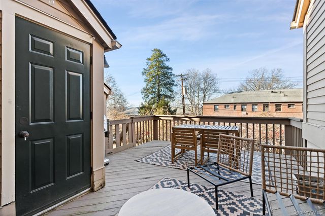 7 Lisa Court, Dobbs Ferry, NY 10522