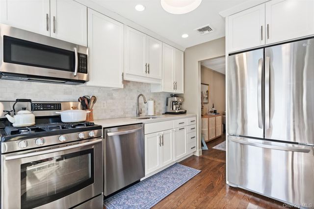 7 Lisa Court, Dobbs Ferry, NY 10522