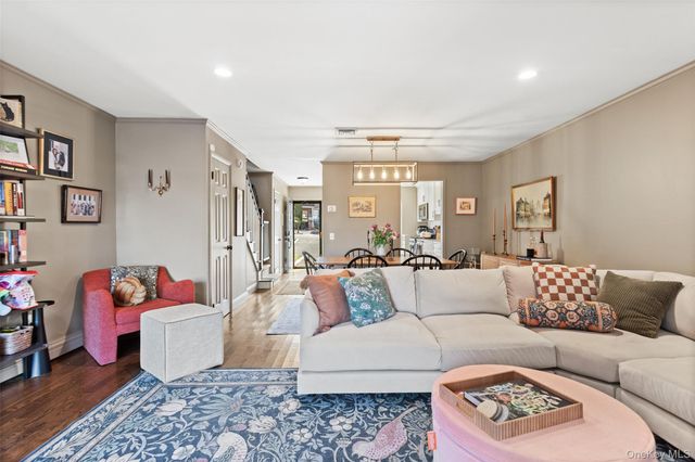 7 Lisa Court, Dobbs Ferry, NY 10522