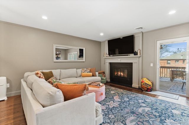 7 Lisa Court, Dobbs Ferry, NY 10522