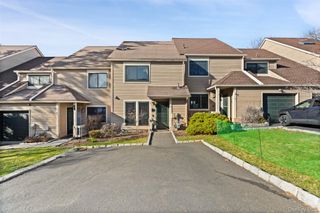 7 Lisa Court, Dobbs Ferry, NY 10522