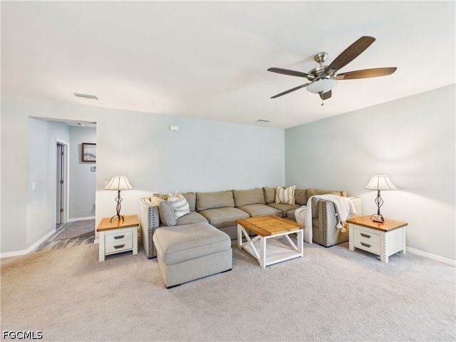 3420 Cancun CT, Cape Coral, FL 33909