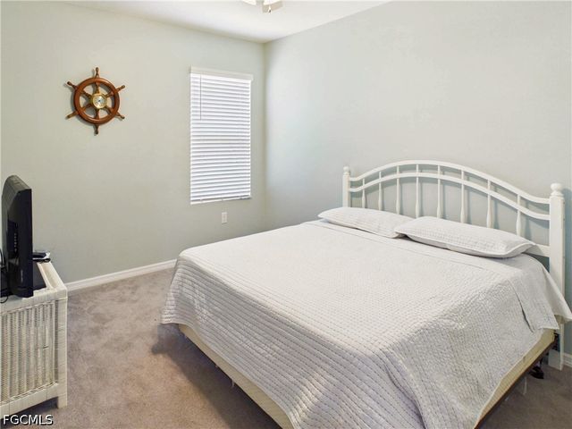 3420 Cancun CT, Cape Coral, FL 33909