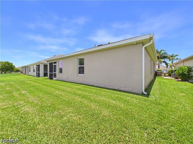 3420 Cancun CT, Cape Coral, FL 33909