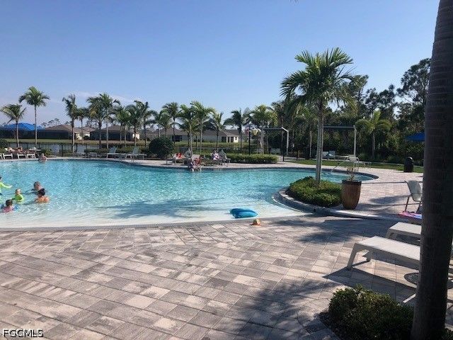 3420 Cancun CT, Cape Coral, FL 33909