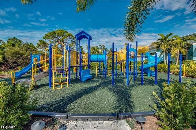 3420 Cancun CT, Cape Coral, FL 33909