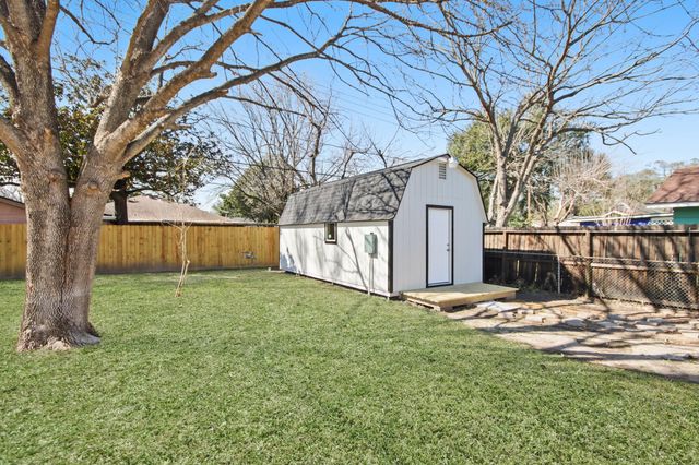 11213 Bannister Lane, Houston, TX 77076