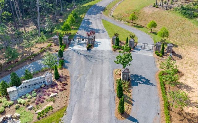 35 High Summit Drive, Talking Rock, GA 30175